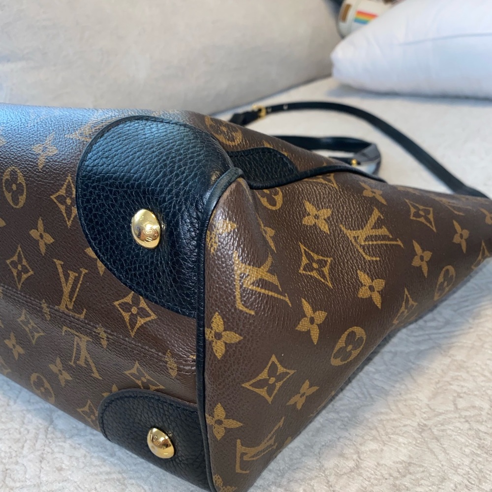 Louis Vuitton Estrela Tote - Picture 5 of 12